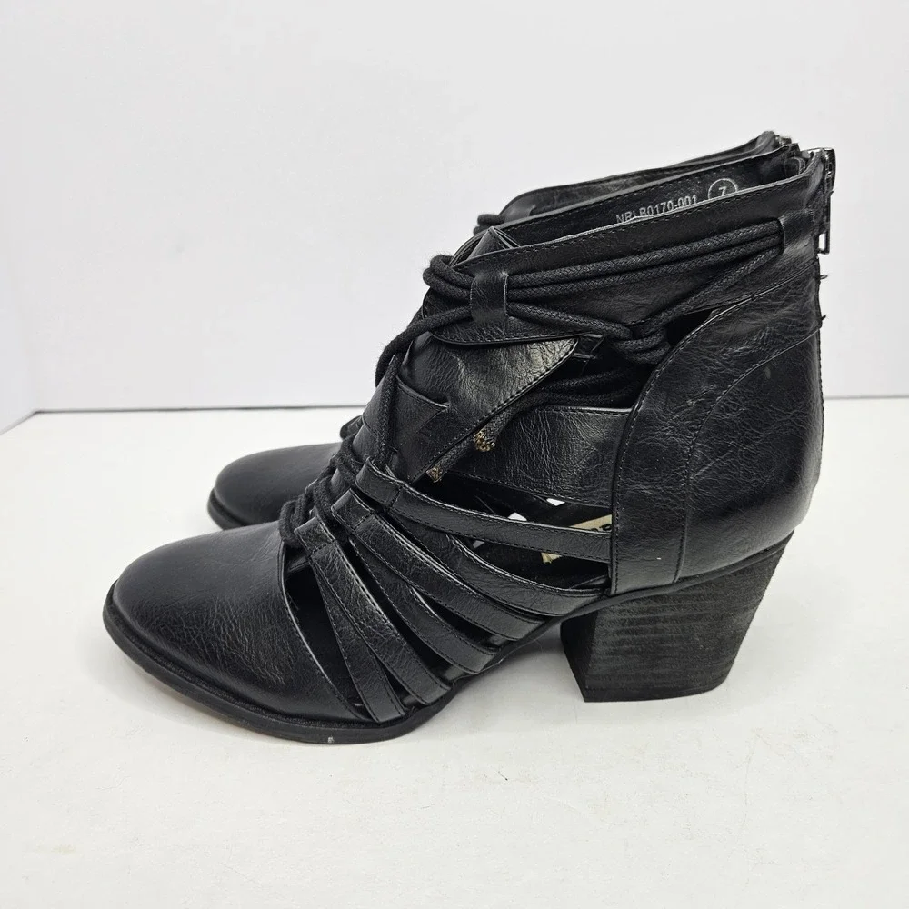 Hot Rated Shoes Black Size 7‎ Heel 2 1/4